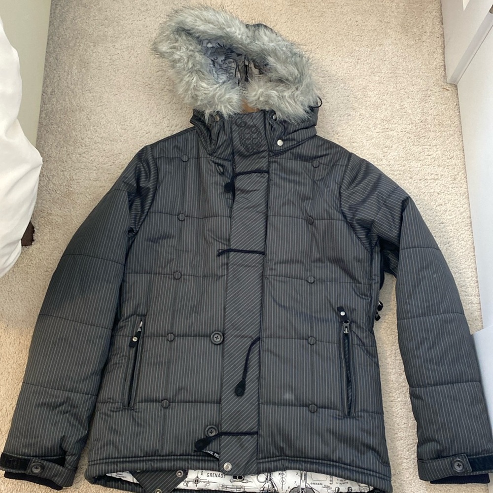 GRENADE Mens Snowboard Ski Jacket Black pinstripe Size M